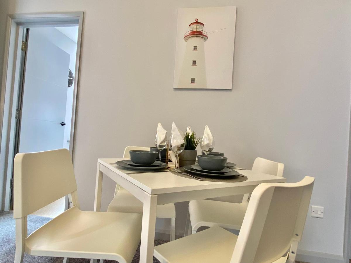 Beautiful Apartment - 5 Minute Walk To The Best Beach! - Great Location - Parking - Fast Wifi - Smart Tv - Newly Decorated - Sleeps Up To 4! Close To Bournemouth & Poole Town Centre Zewnętrze zdjęcie
