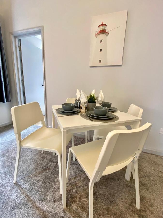 Beautiful Apartment - 5 Minute Walk To The Best Beach! - Great Location - Parking - Fast Wifi - Smart Tv - Newly Decorated - Sleeps Up To 4! Close To Bournemouth & Poole Town Centre Zewnętrze zdjęcie